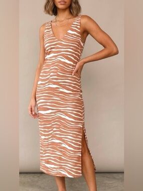 Camel and Off White Zebra-Print V-Neck Satin Maxi Dress: Medium